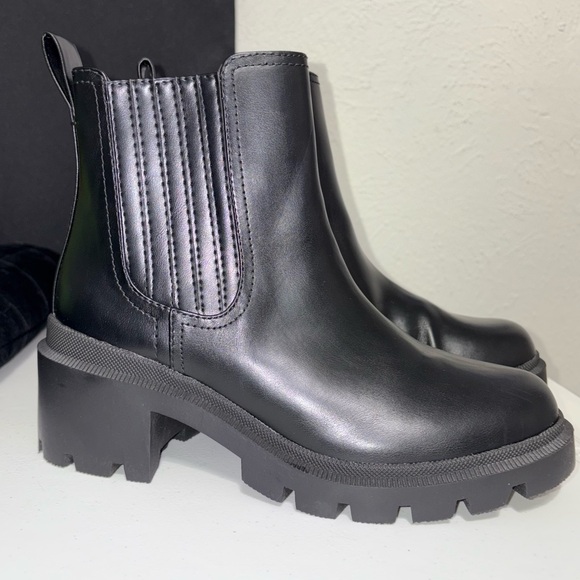 Universal Thread Goods Co Nava Boots Memory Foam US Size 9 Black Boots - Picture 1 of 7